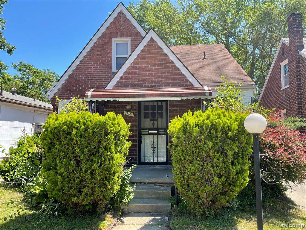 8278 Roselawn - Photo 1