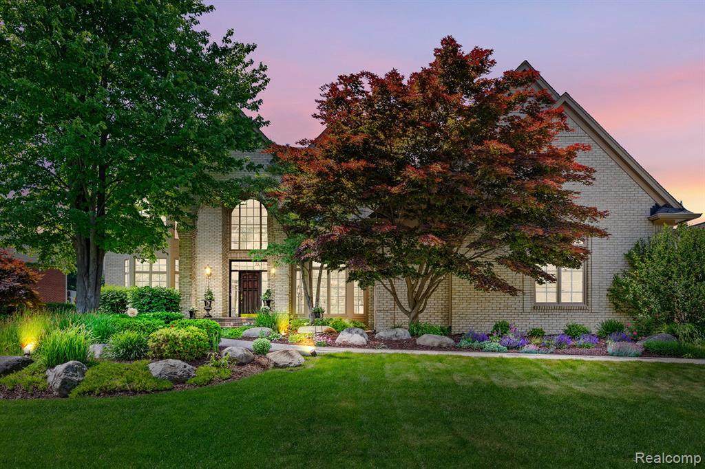 1424 Pebble Ridge - Photo 1