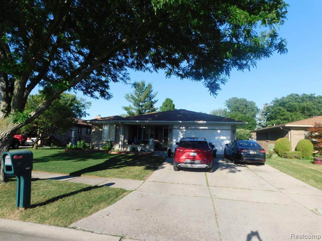39766 Edgemont - Photo 1