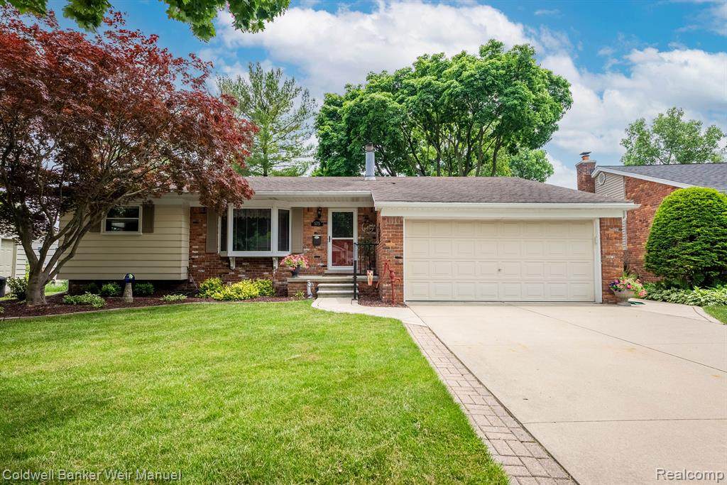 575 Byron - Photo 1