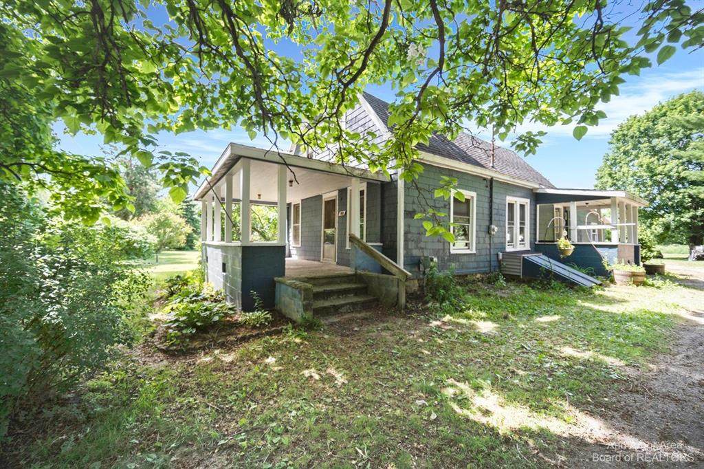 128 North Street - Photo 1