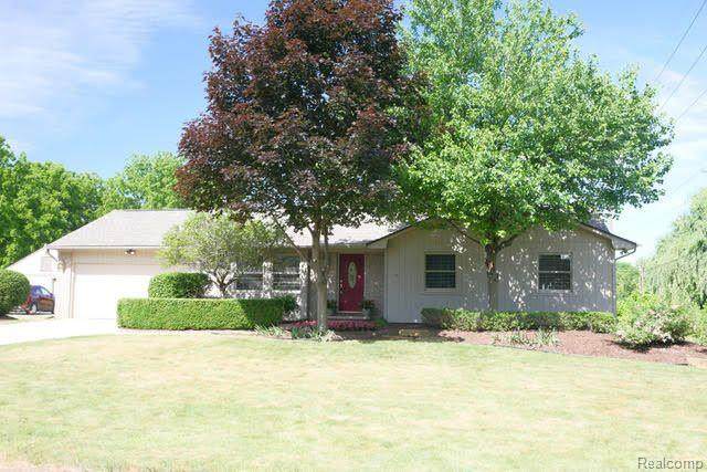 1070 Princeton - Photo 1