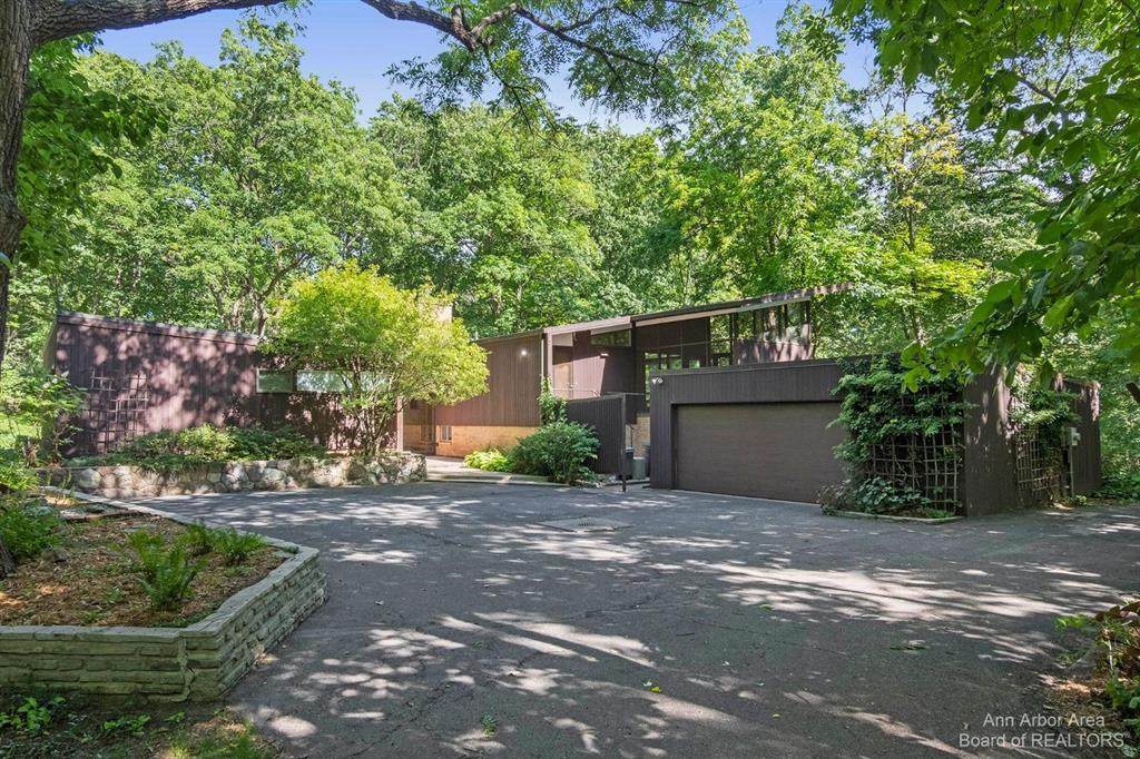 805 Colliston - Photo 1