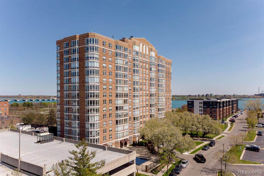 250 Harbortown - Photo 1