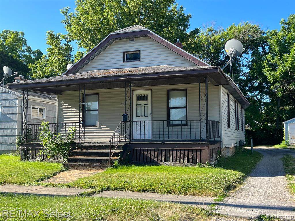 931 Lexington - Photo 1