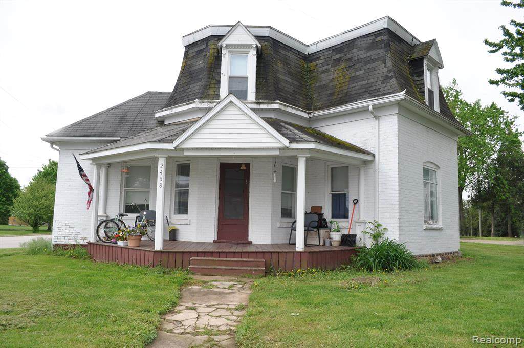 2458 Maple - Photo 1