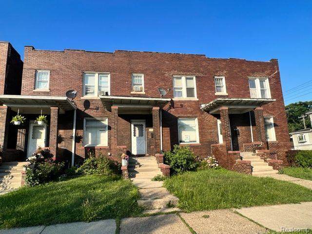 1502 Campbell - Photo 1