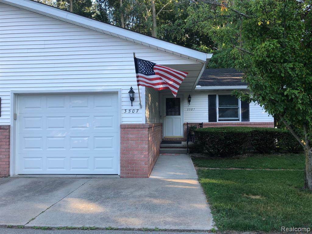 3507 Holland Park - Photo 1