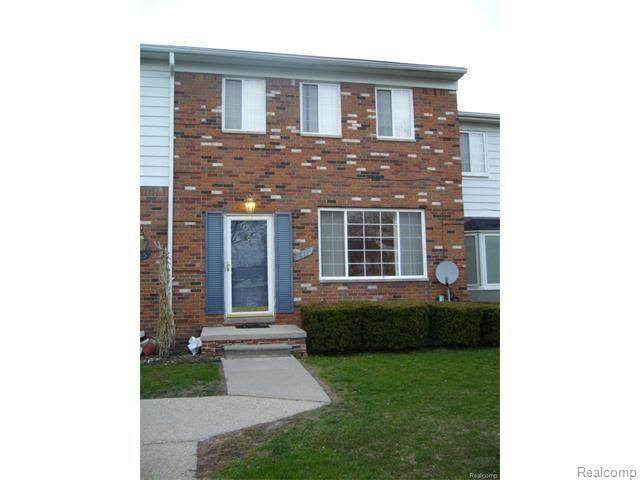 611 Fox Hills - Photo 1