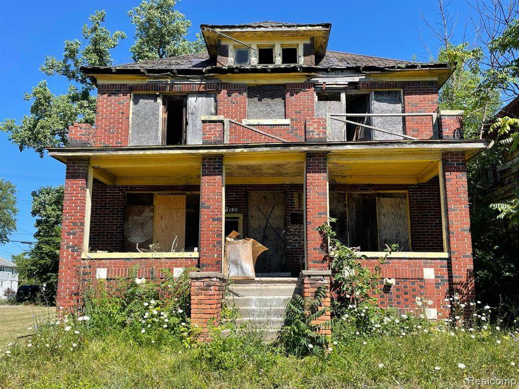 3782 Tuxedo - Photo 1