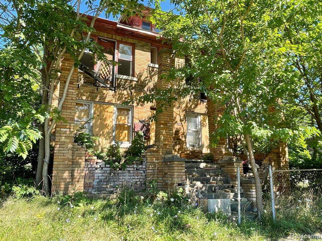 3776 Tuxedo - Photo 1