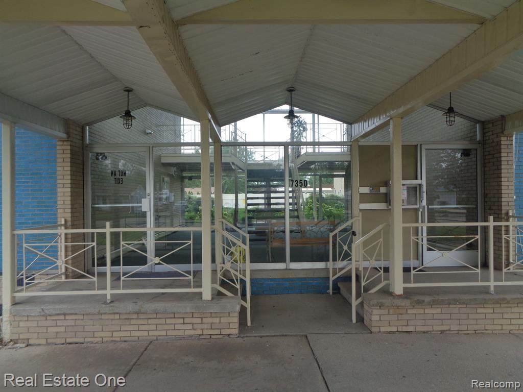 7350 Inkster - Photo 1