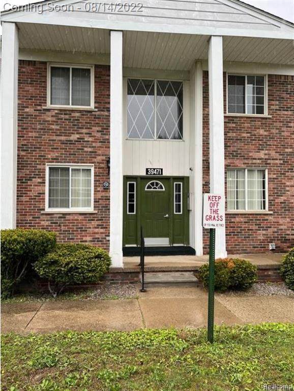 39471 Van Dyke - Photo 1