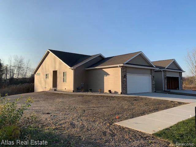 1046 Ardythe - Photo 1