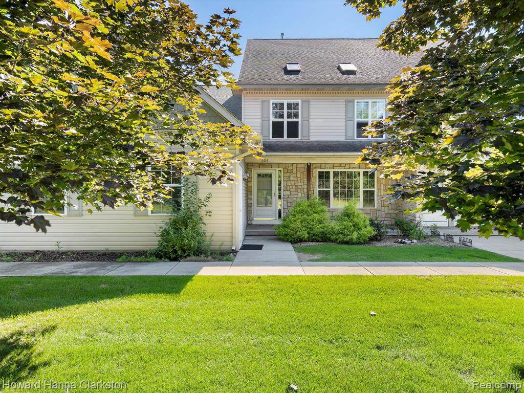 604 Fenton Commons - Photo 1