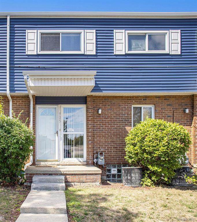 705 Mcdougall - Photo 1