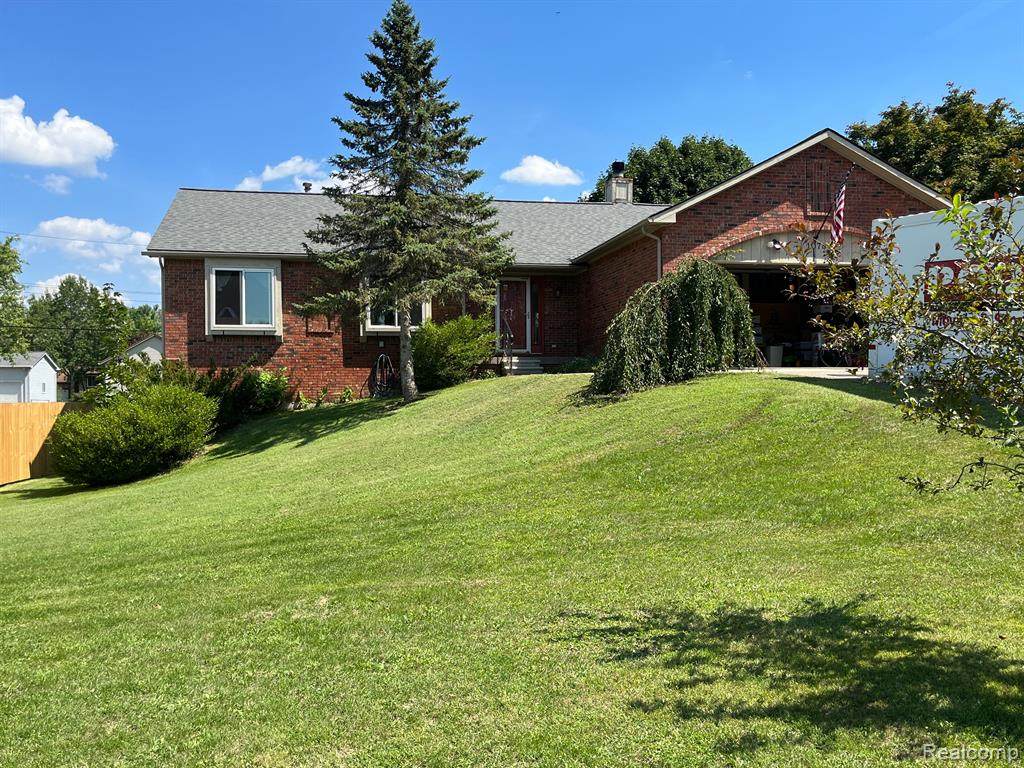 1078 Woodlow St - Photo 1