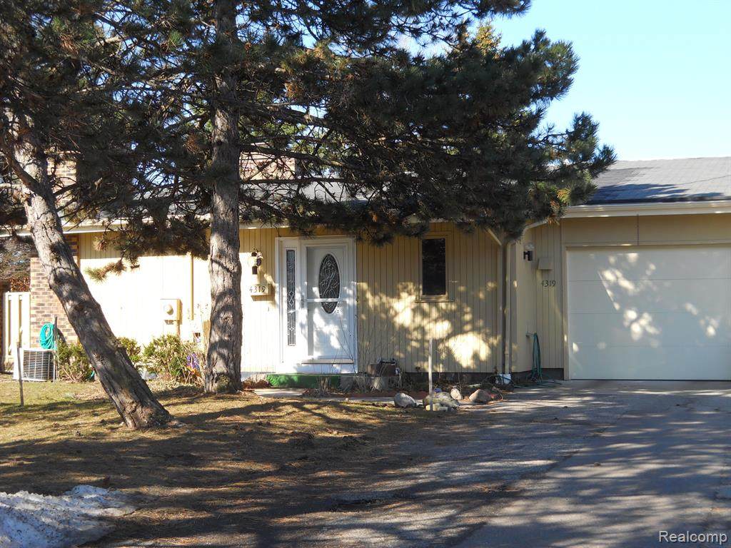 4319 Walnut Hills - Photo 1