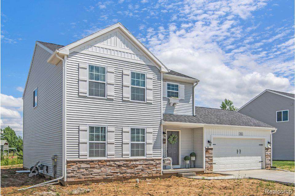 3157 Coventry - Photo 1