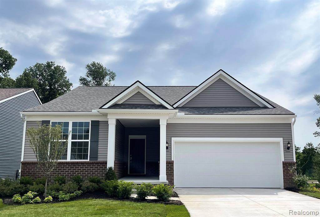 4643 Crestway - Photo 1