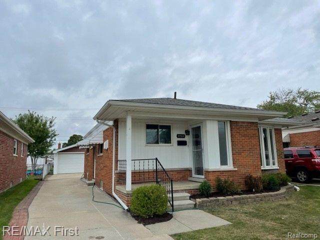 27525 Princeton - Photo 1