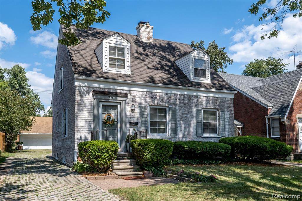 1776 Hampton - Photo 1