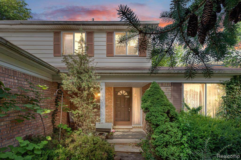 6811 Carriage Hills - Photo 1