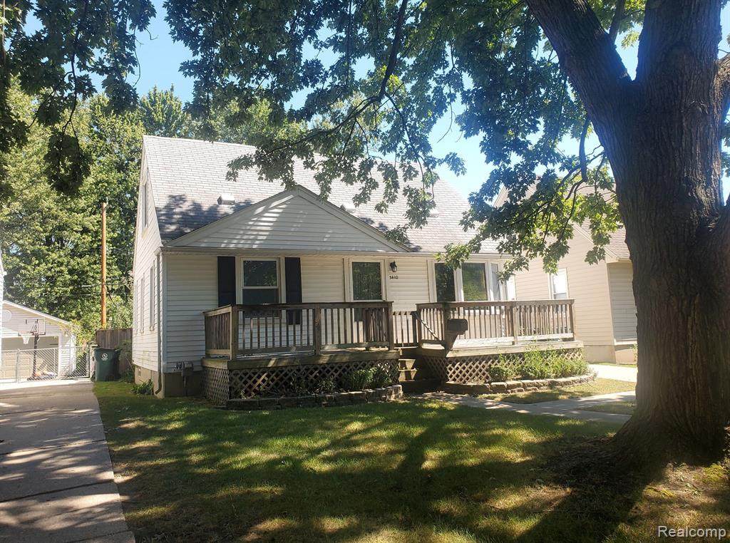 3410 Woodland - Photo 1