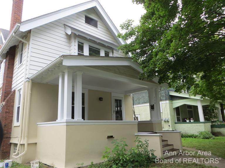 714 Dewey - Photo 1
