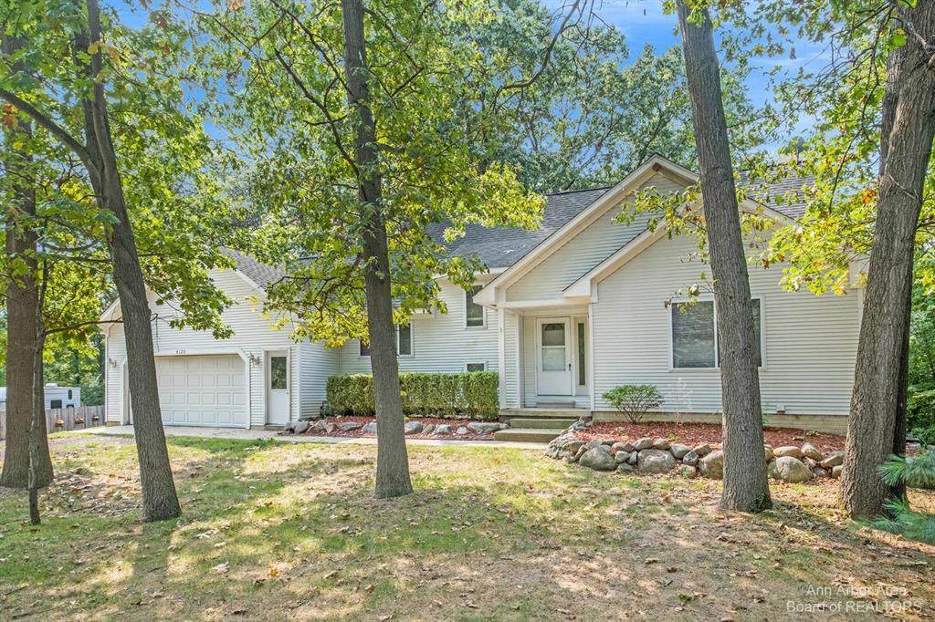 3120 Judd - Photo 1