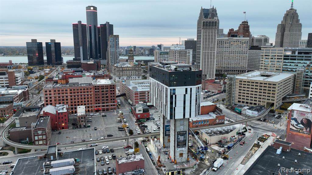 330 Gratiot - Photo 1