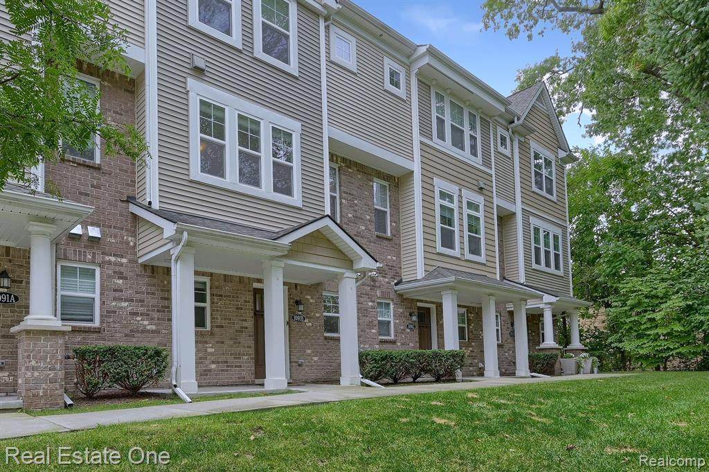 1091 Sherman Drive #B - Photo 1