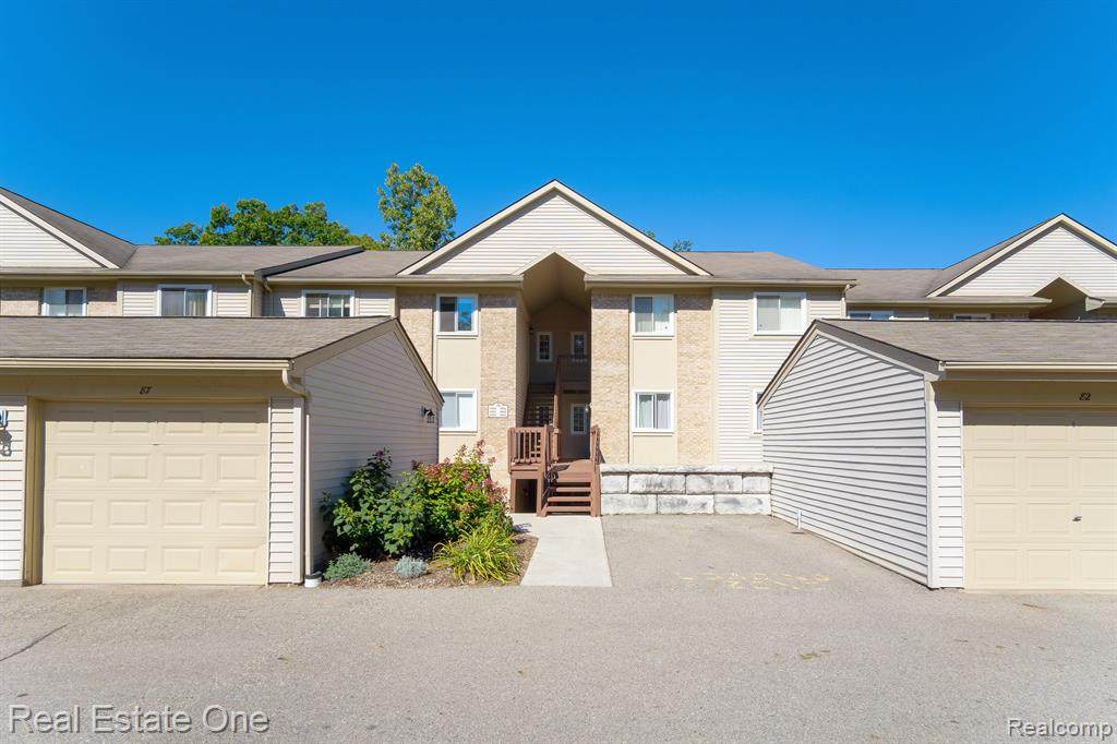4906 Ashley - Photo 1