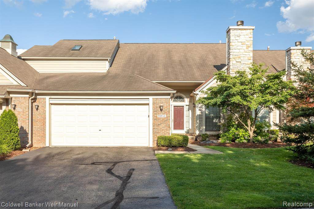 16854 Lochmoor - Photo 1