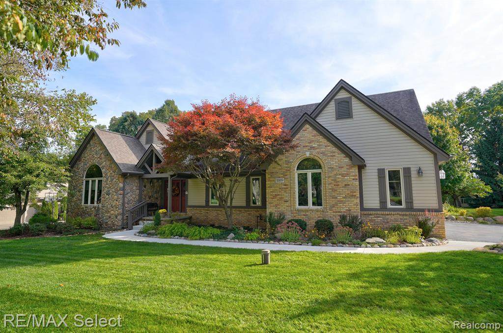 10889 Ridge View - Photo 1