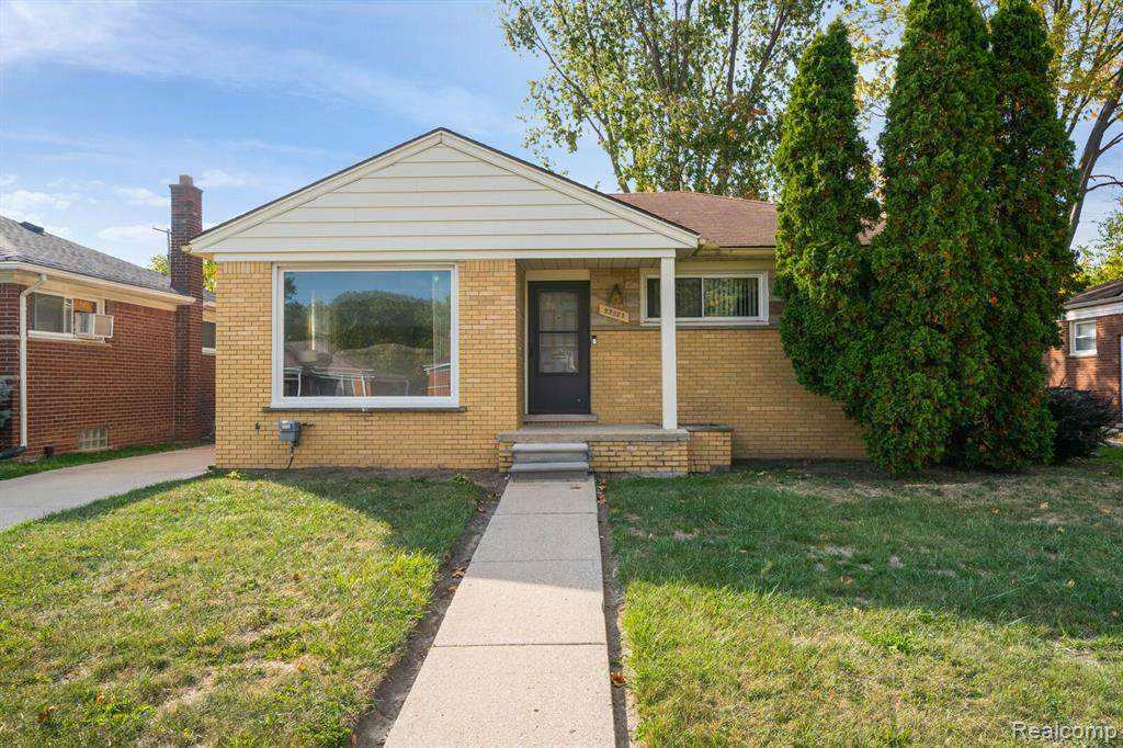 22025 Stratford - Photo 1