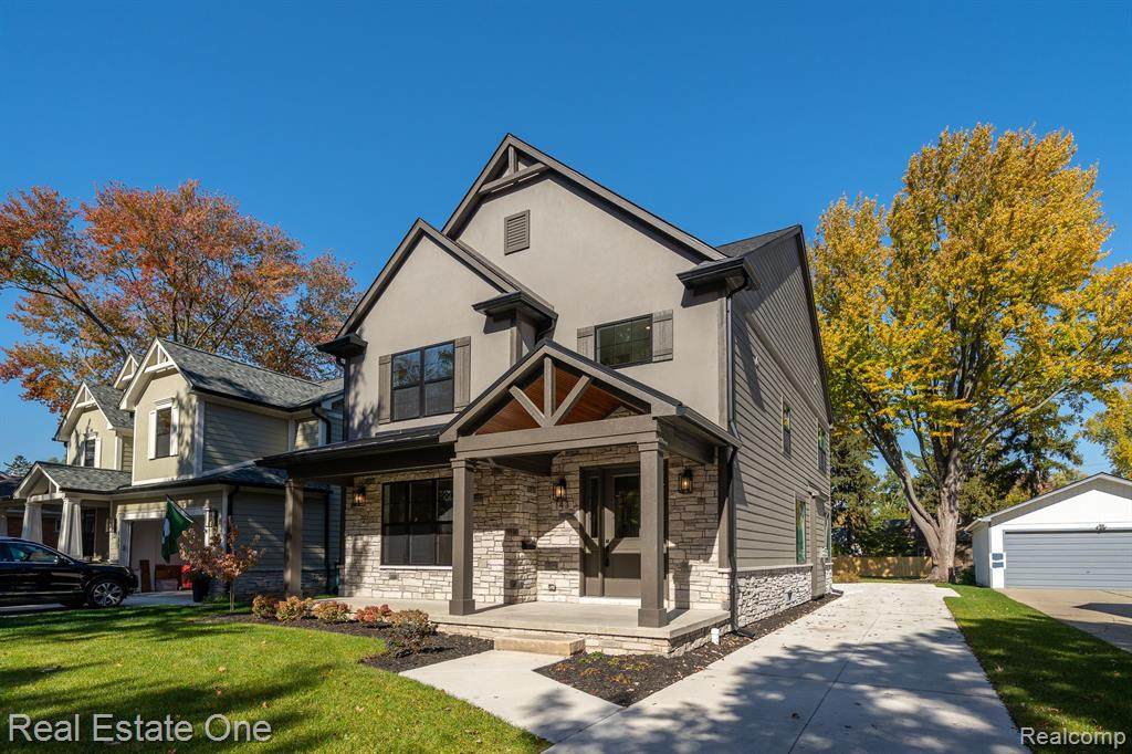 143 Woodside - Photo 1