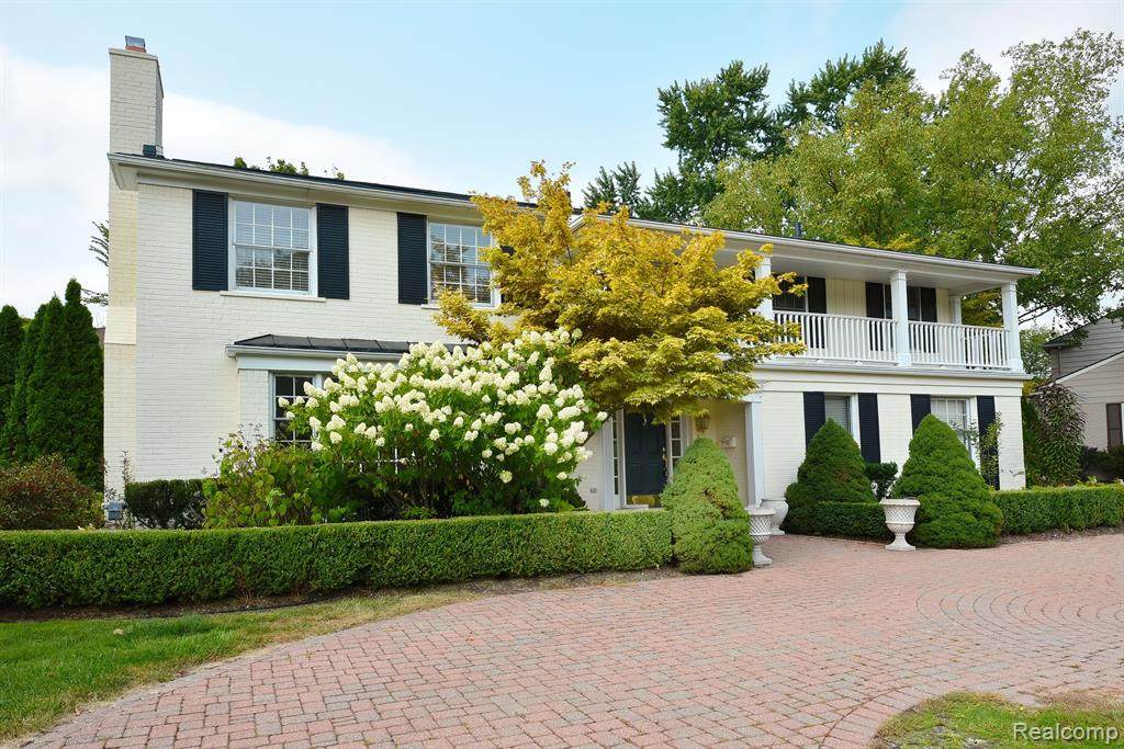 473 Cranbrook - Photo 1