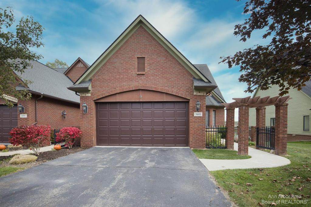 3601 Bay Harbor - Photo 1