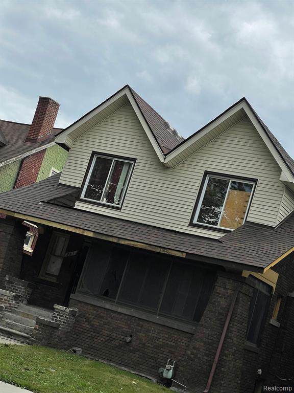 865 Algonquin - Photo 1