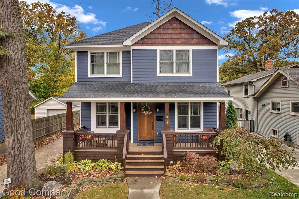 1512 Wyandotte - Photo 1