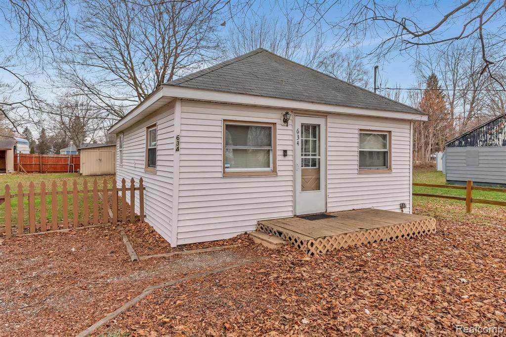 634 Byerly - Photo 1