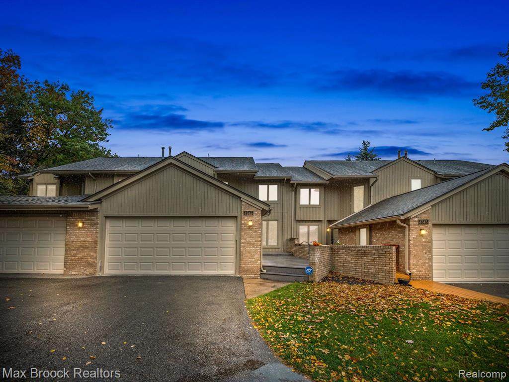 4345 Foxpointe - Photo 1