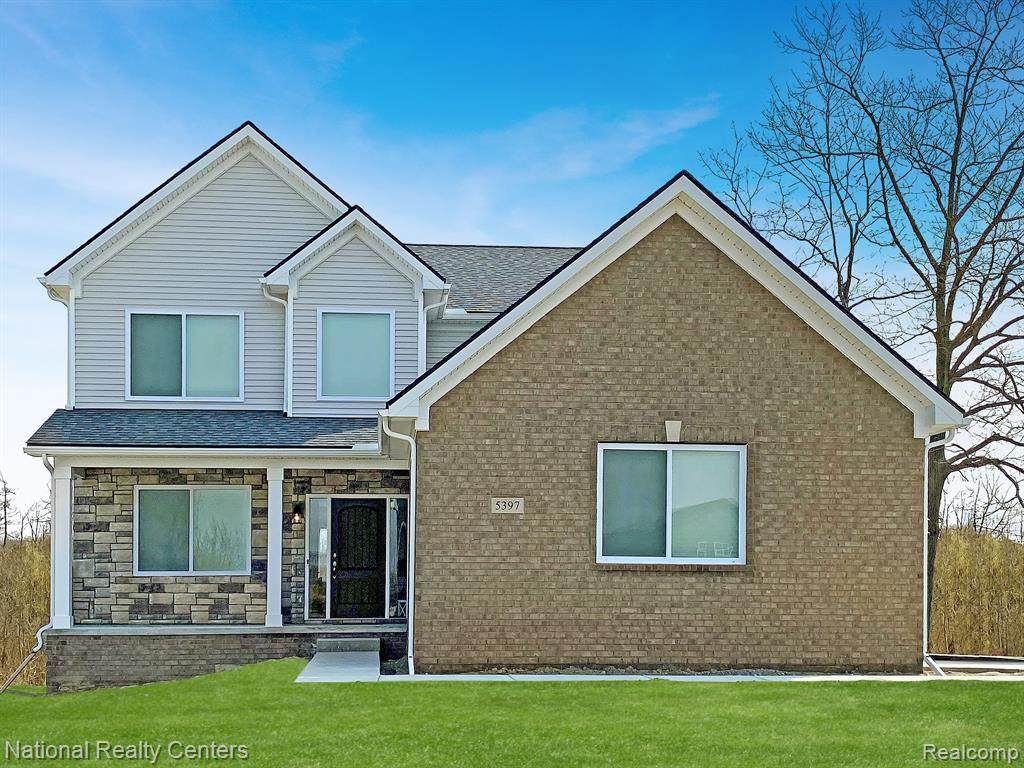 931 Woodside - Photo 1