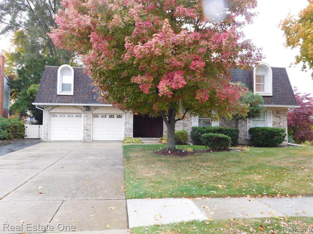 18181 Meadowood - Photo 1