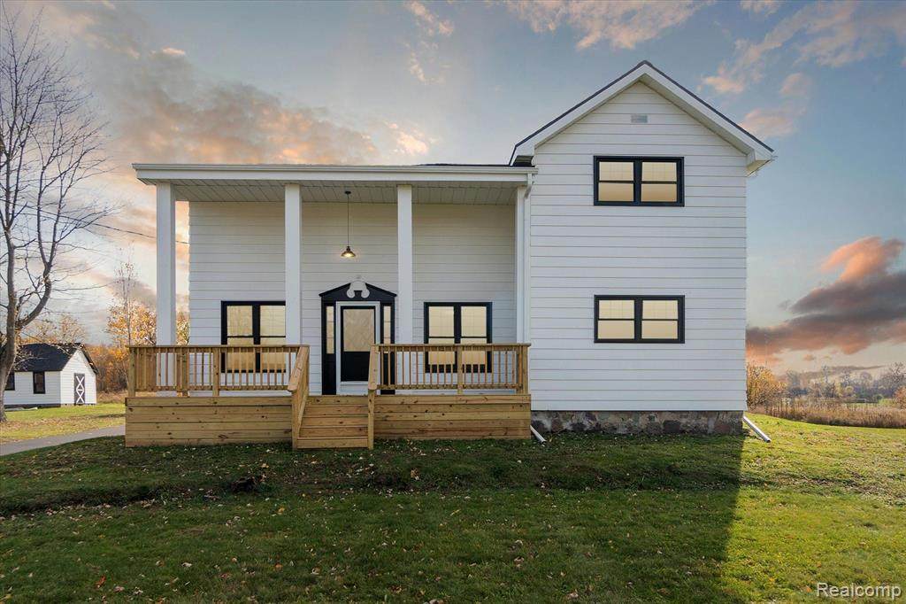 5278 Maple - Photo 1