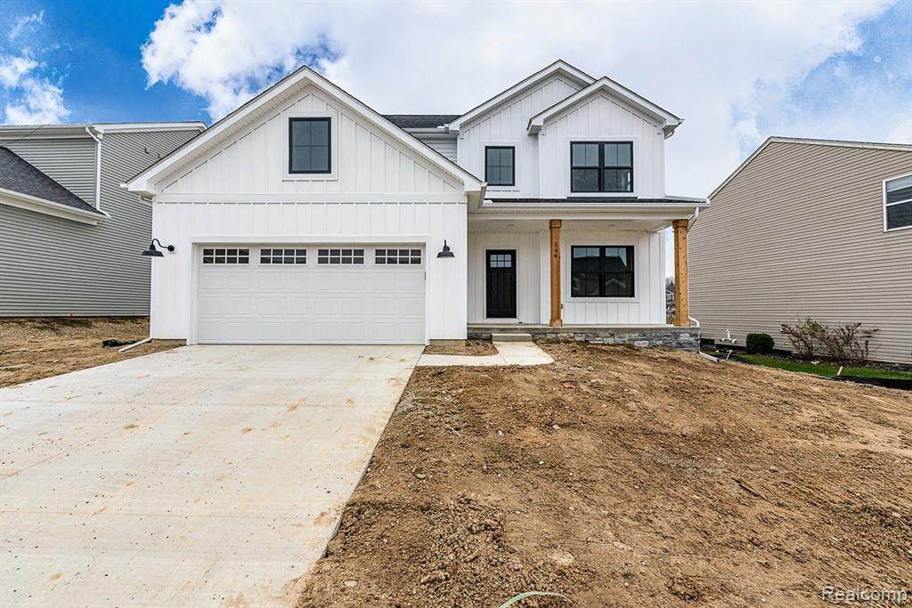 6190 Woodridge - Photo 1