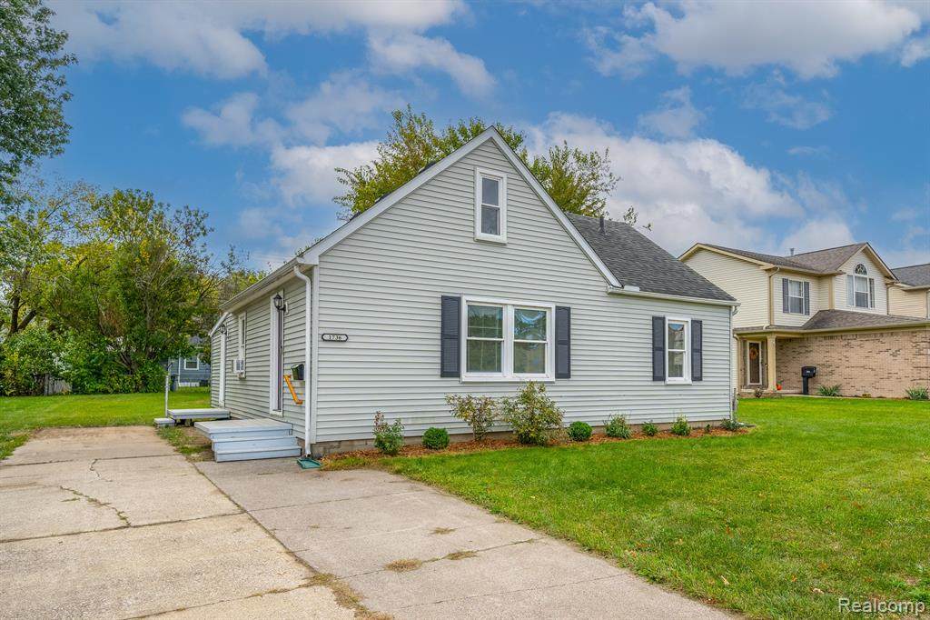 1736 Woodruff - Photo 1
