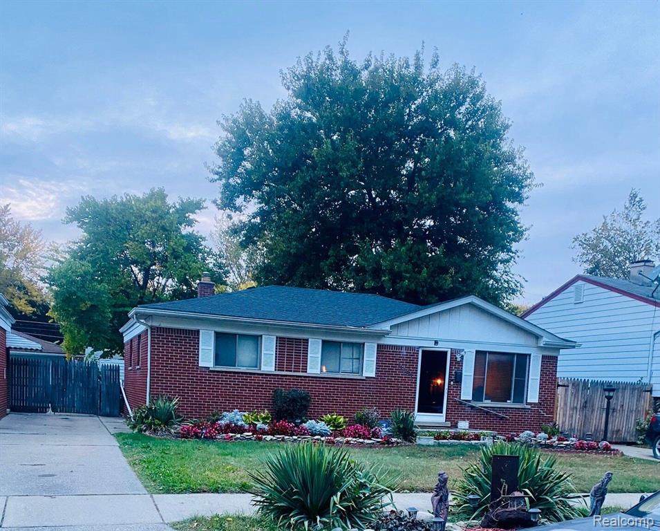 11683 Grayfield - Photo 1