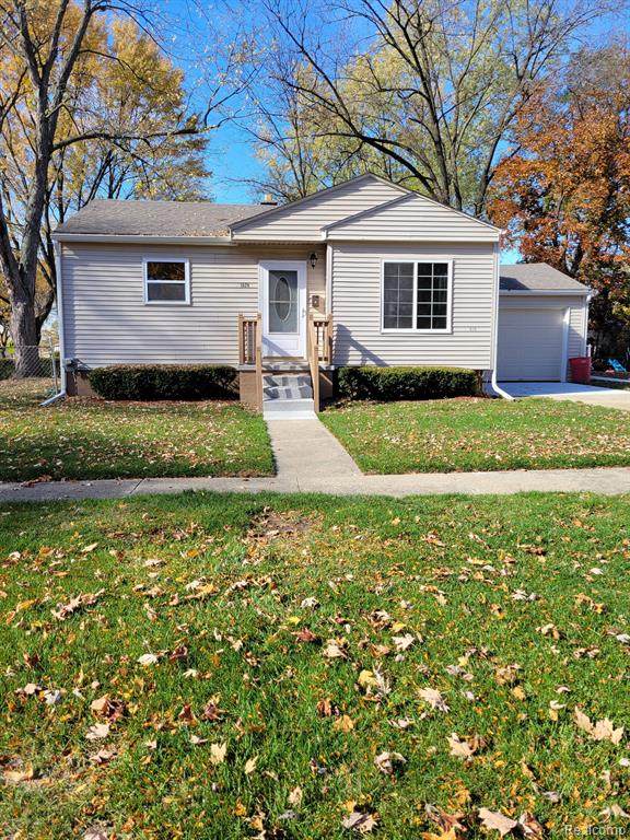 1626 Mulberry - Photo 1